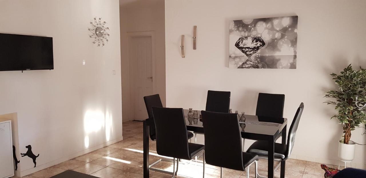 Lifestyle Balaton Villa Siofok Bagian luar foto