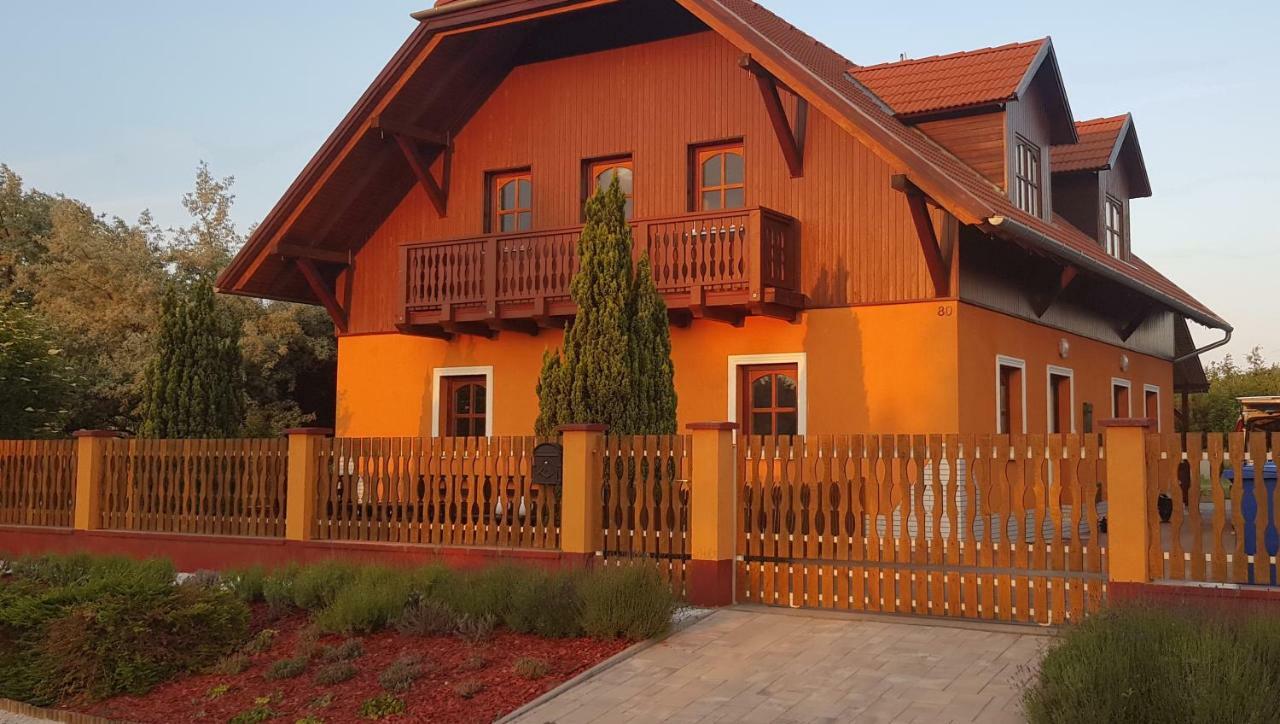 Lifestyle Balaton Villa Siofok Bagian luar foto
