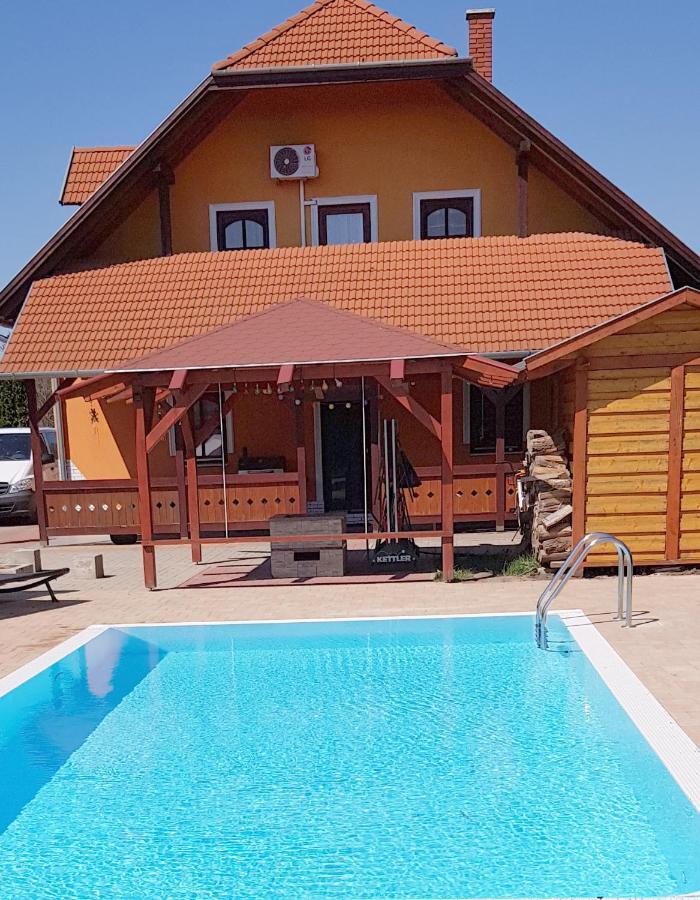 Lifestyle Balaton Villa Siofok Bagian luar foto